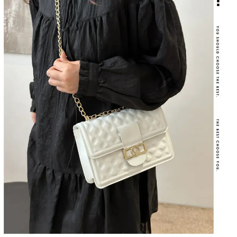 Elegant Classic Tote Shopper Bag for Women with Commuter Style and Minimalist Leisure Business Use