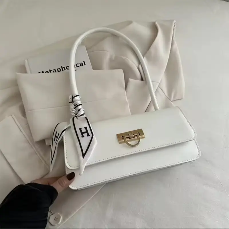 Fashion French Style Ladies Single Shoulder Bags Large Woman Sling Bag with Lock Ladies PU Leather Underarm Bag
